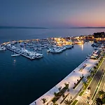 Oda ve Kahvaltı Vip 4*
