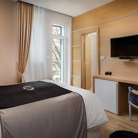 Vip Nocleg ze śniadaniem Split