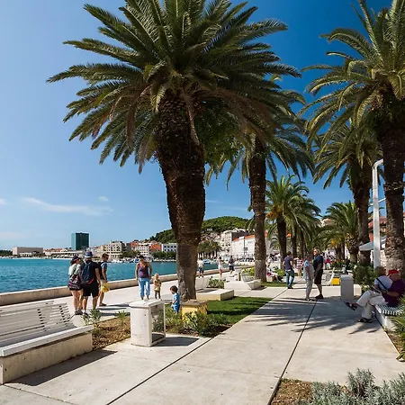 Vip 4* Split