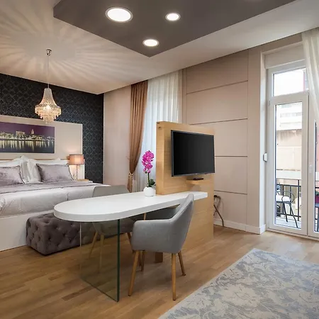 Vip 4* Split