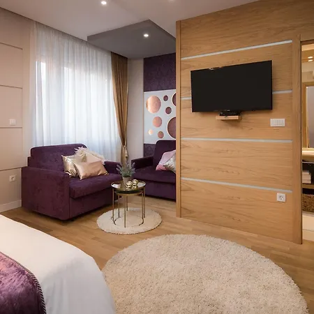 Vip Couette-café 4*