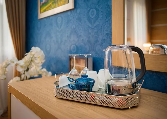 Vip Bed and Breakfast 4*